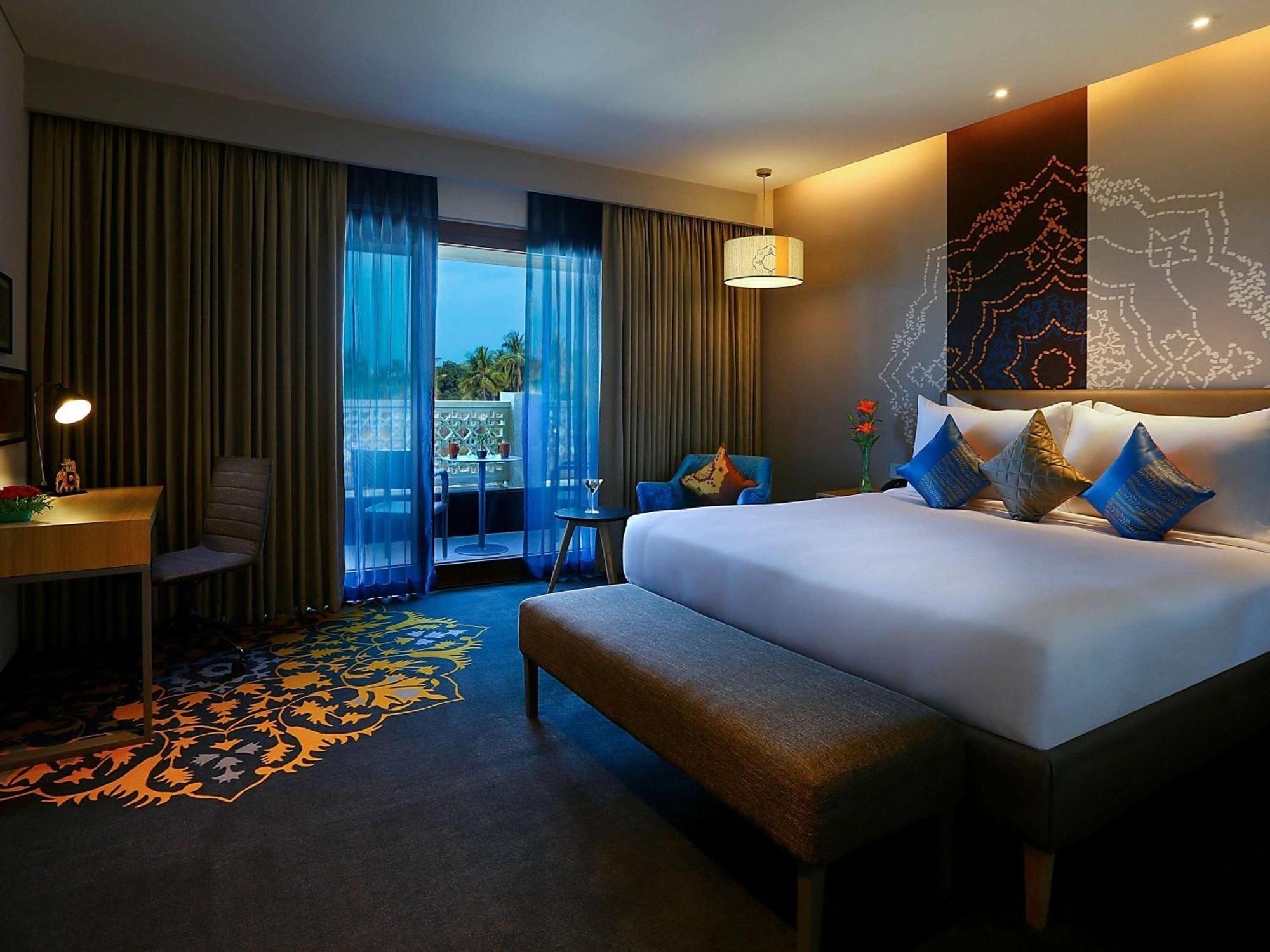 Grand Mercure Mysore - An Accor Brand Exteriör bild Deluxe Room