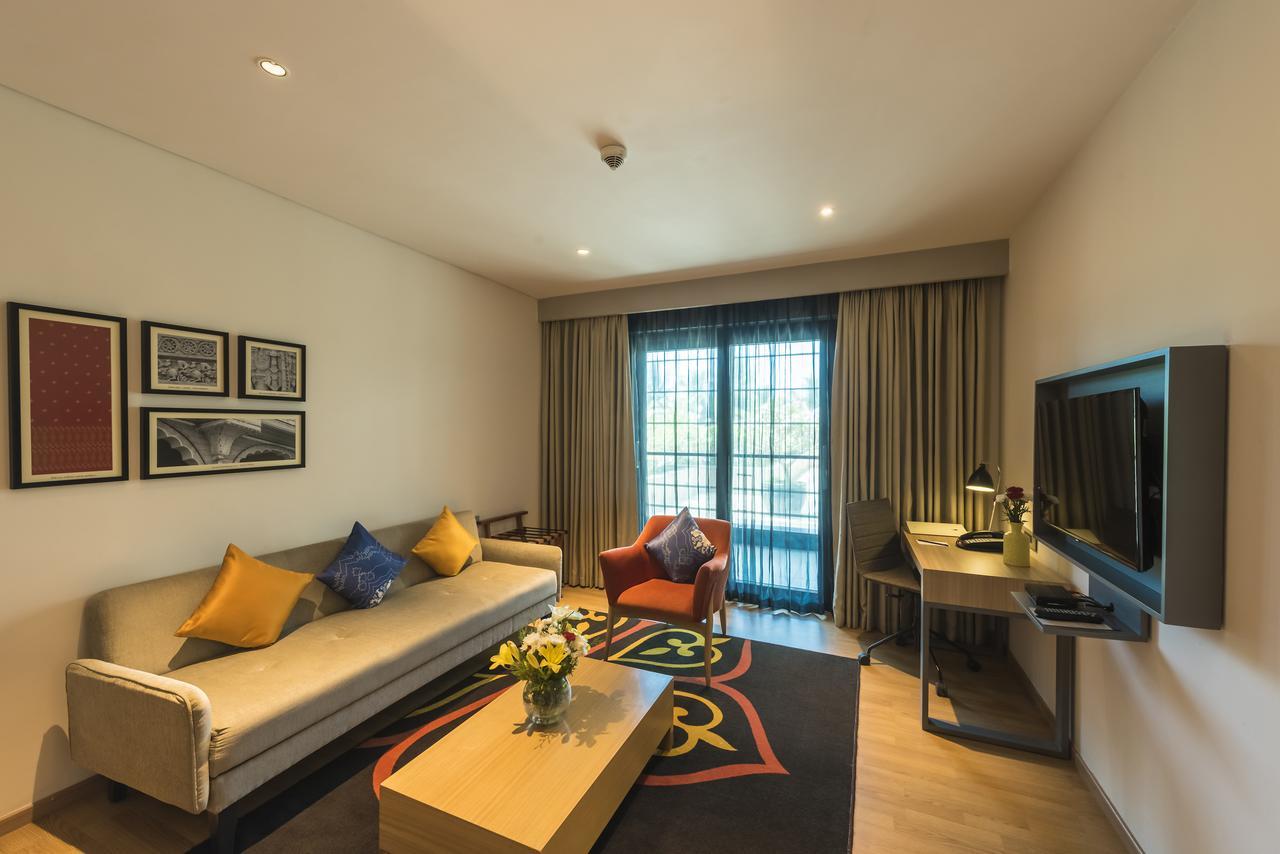 Grand Mercure Mysore - An Accor Brand Exteriör bild Living room