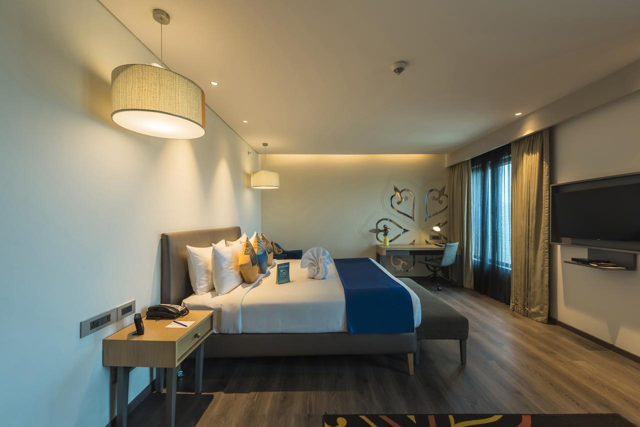 Grand Mercure Mysore - An Accor Brand Exteriör bild A room at the hotel