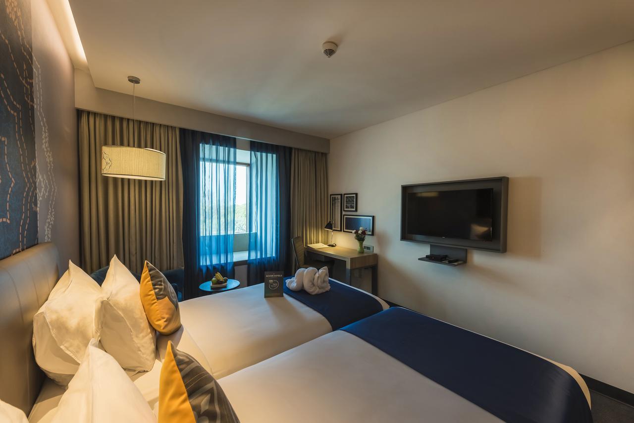 Grand Mercure Mysore - An Accor Brand Exteriör bild Deluxe Room