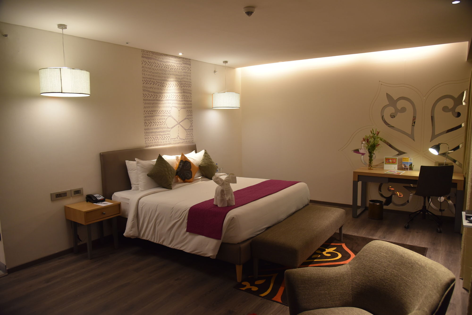 Grand Mercure Mysore - An Accor Brand Exteriör bild Deluxe room