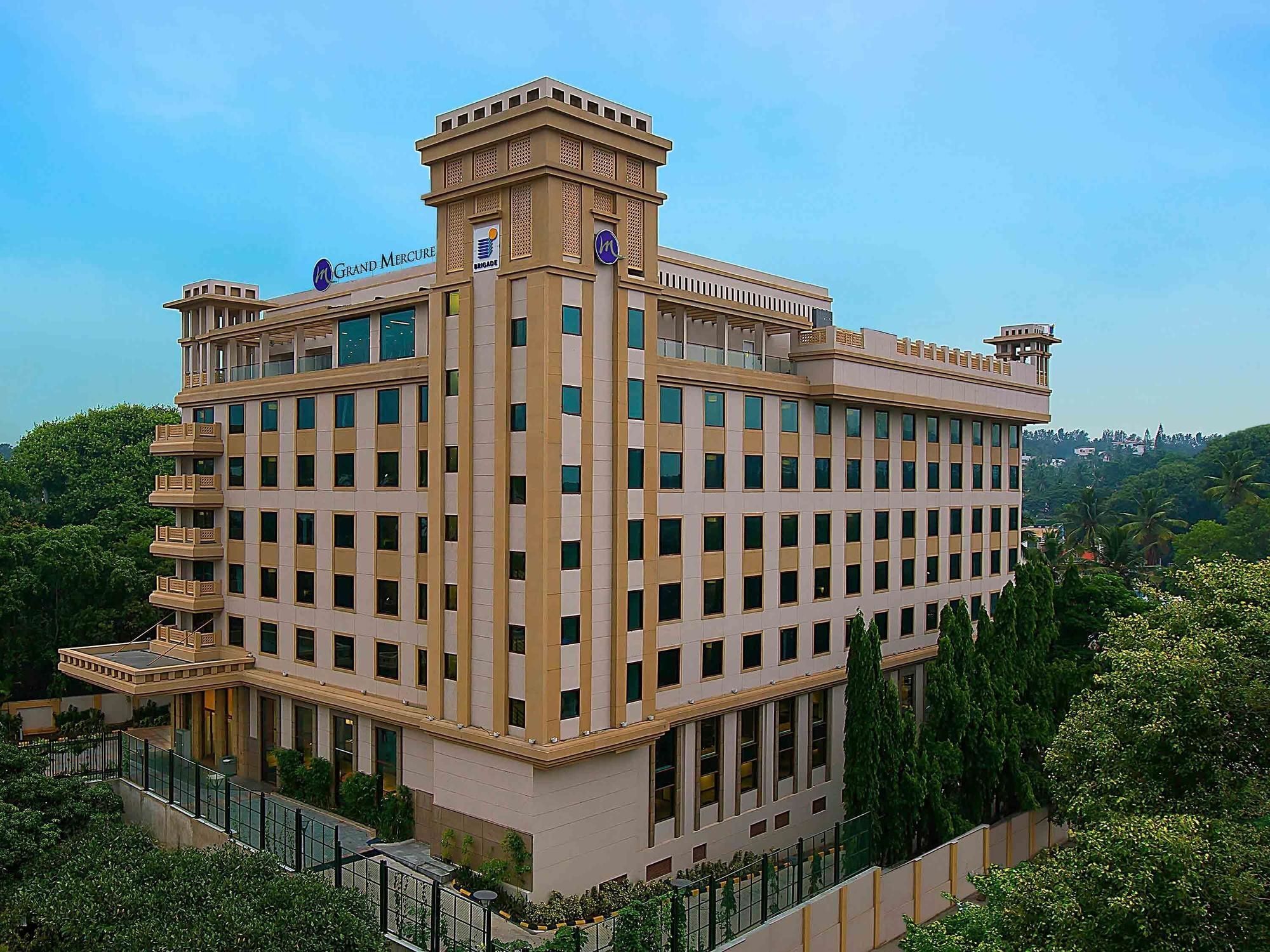 Grand Mercure Mysore - An Accor Brand Exteriör bild The hotel in 2014